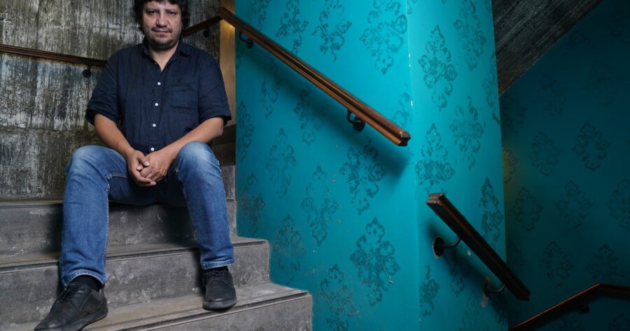 El chileno Alejandro Zambra fue premiado en España por su novela ‘Literatura Infantil’