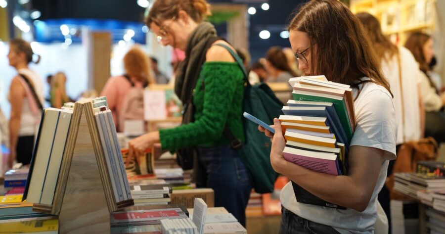 Feria del Libro 2025: los recomendados de hoy 30 de abril