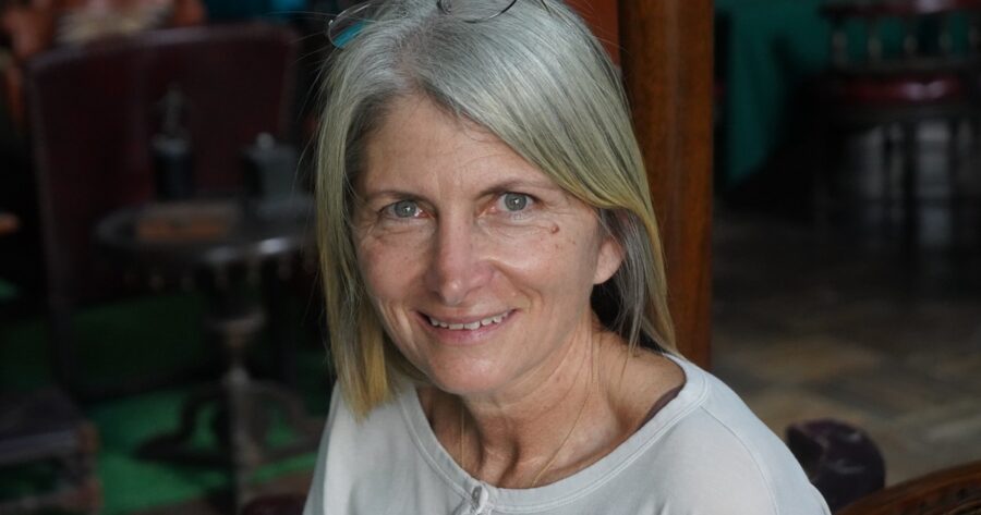 Jane Austen cumple 250 años y Juana Libedinsky mapea bailes, congresos y una devoción eterna