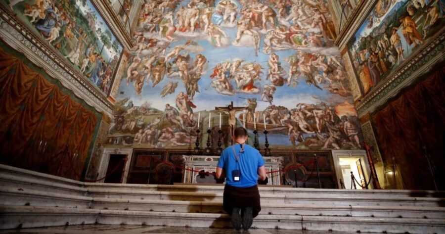 ‘El Juicio Final’ de Miguel Ángel está siendo restaurado por primera vez en 30 años en la Capilla Sixtina