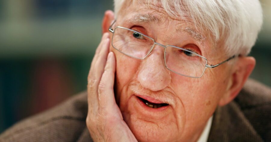 Murió Jürgen Habermas, el filósofo que despertó pasiones en Buenos Aires y anhelaba que los ciudadanos se escucharan y acordaran a través de la palabra