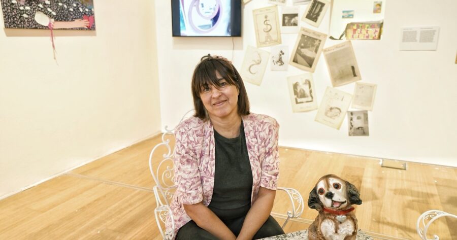 Bardo y ternura: Fernanda Laguna cautiva y desconcierta en el Malba