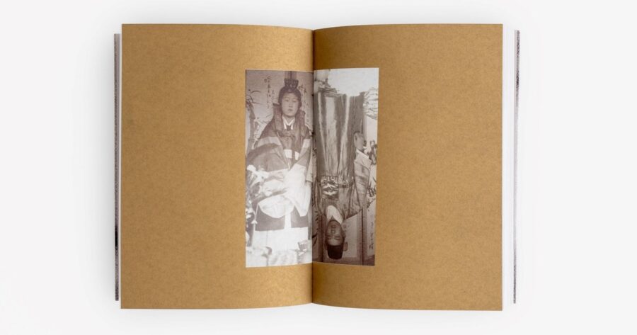 A través de 1.300 fotos, la artista de origen coreano Suwon Lee reescribe la historia de sus abuelos