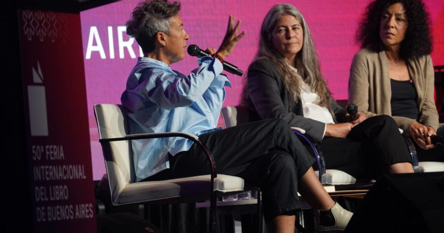 En el debate de la Feria, Cabezón Cámara, Almada y Guerriero cuestionaron los discursos de odio