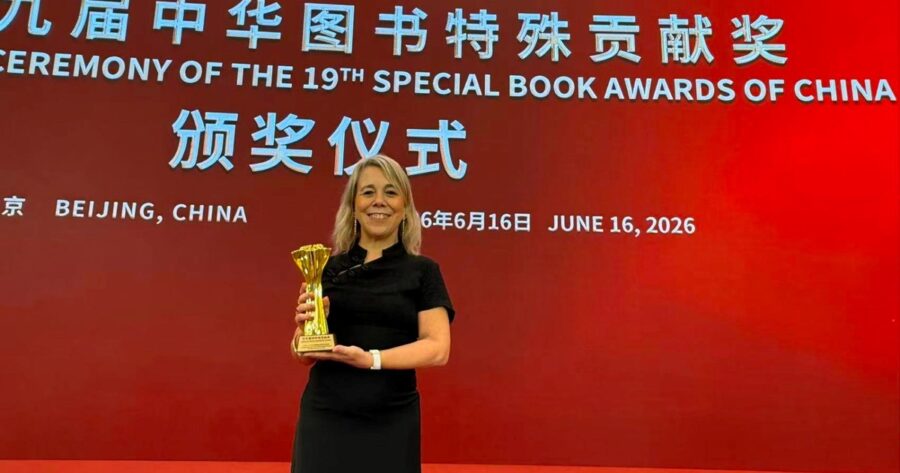 La editora argentina Paula Pampin, entre los 15 ganadores del Premio Especial del Libro de China