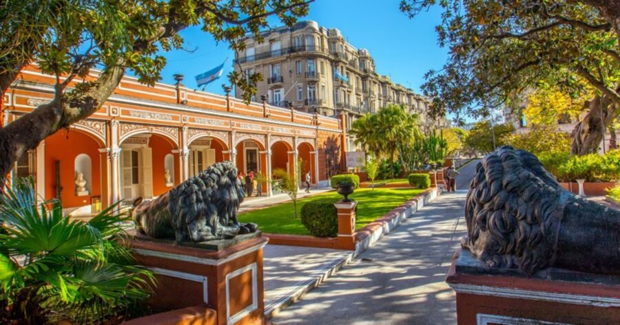 Concursan las direcciones de cinco museos nacionales tras más de un año de demora