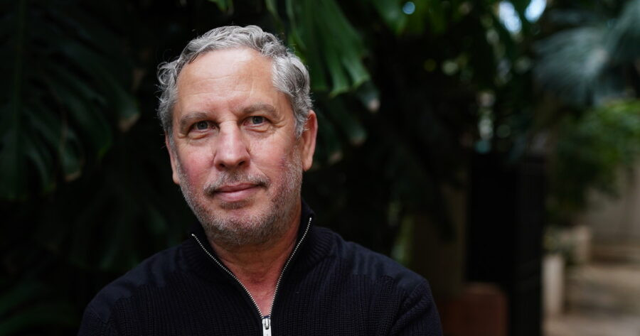 Guillermo Martínez: “No quería hacer la novela del militante ejemplar”